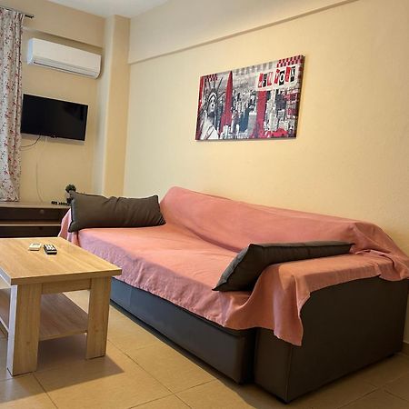 E & F Sea View Flat Daire Néa Péramos Dış mekan fotoğraf